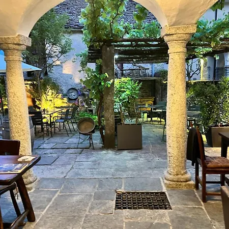 Alojamento de Acomodação e Pequeno-almoço Piazzetta Di Tegna